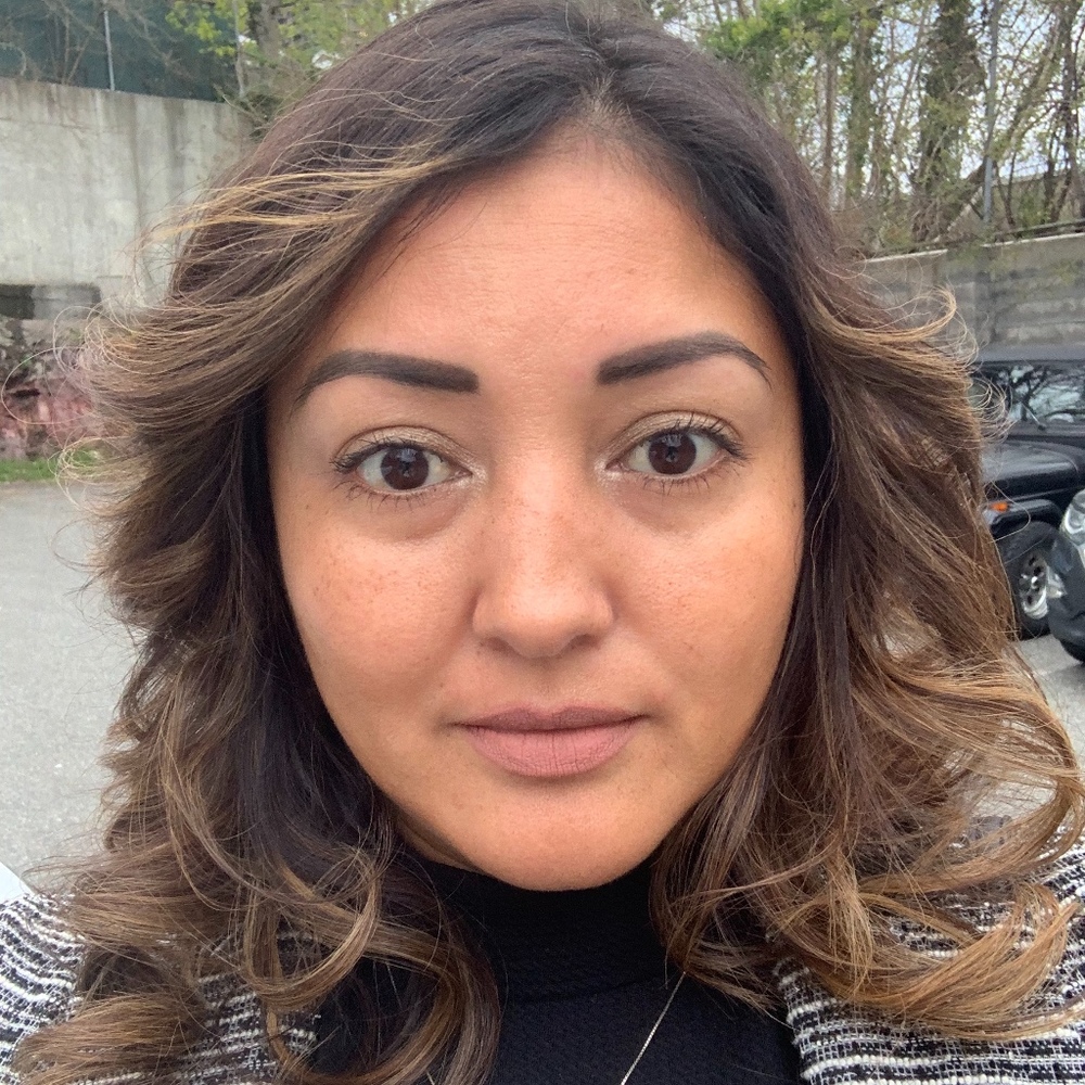 Meet your Posher, Mayra